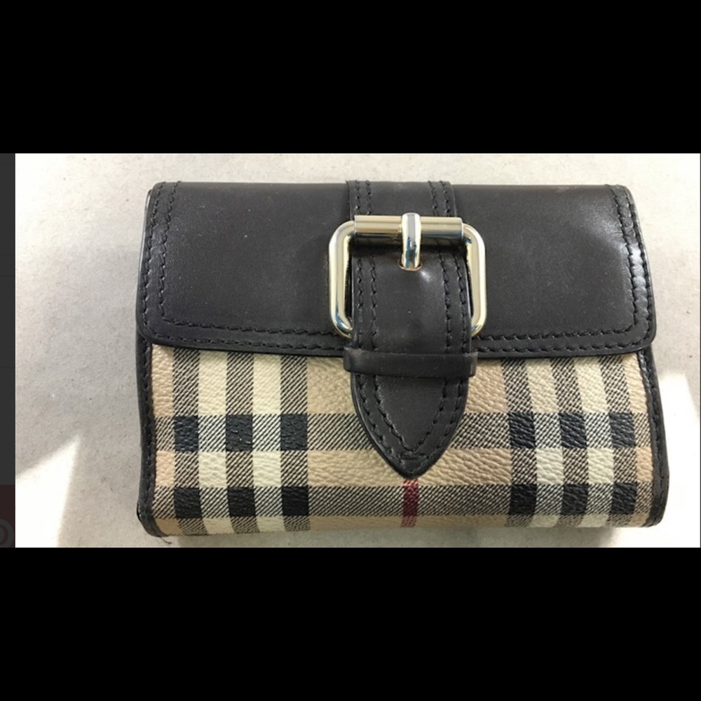 Burberry trifold wallet